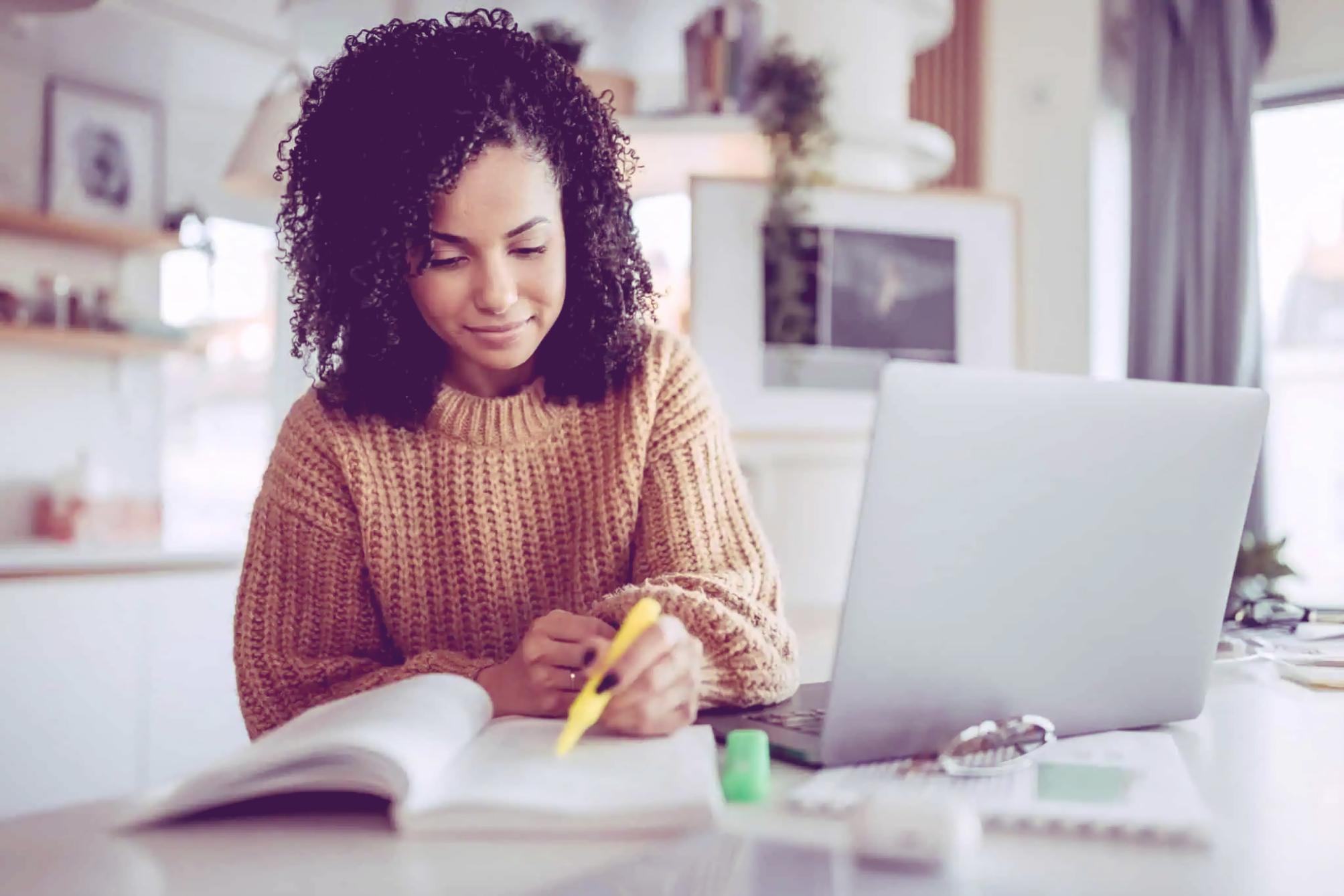 Echipa Fenoralora lucrează la strategii de planificare bugetară personalizată